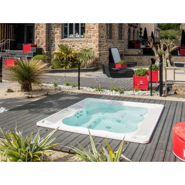 Jacuzzi-SPA-Minipiscina-VIRGINIA-EXPERIENCE